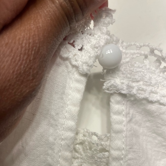 White Sleeveless Ruffled Crop Blouse - Picture 3 of 3